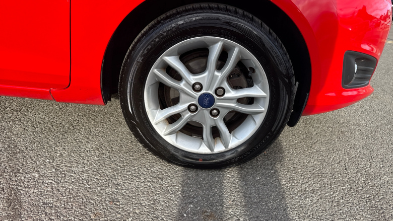 Ford Fiesta 1.25 82 Zetec 5dr Petrol Hatchback